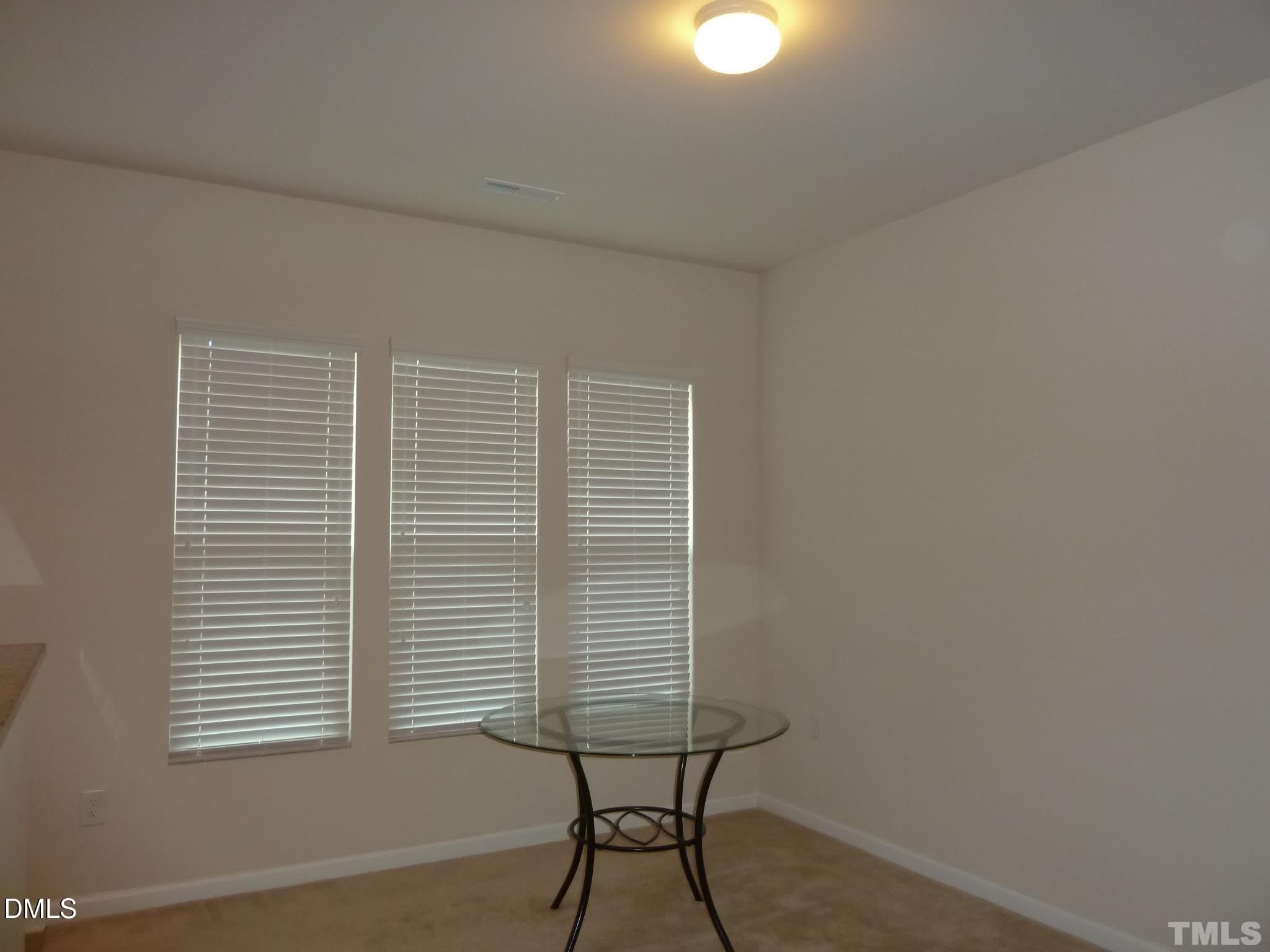 521 Denhoff Drive – photo 4
