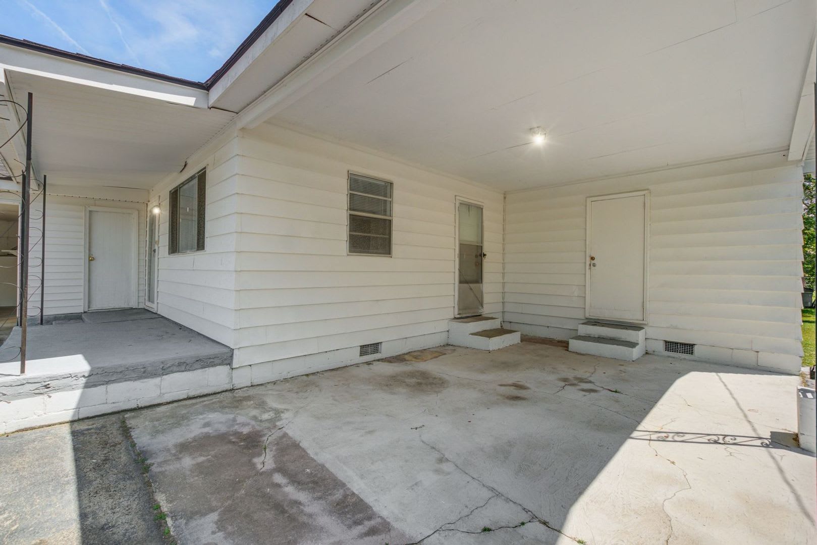 Now Leasing Comfort, Convenience & Value on George Street – photo 3