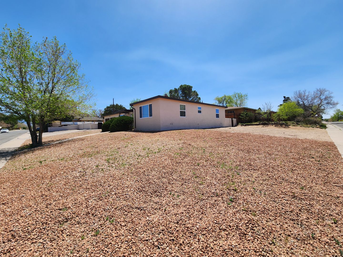 4 Bed 2 5 Bath – photo 2