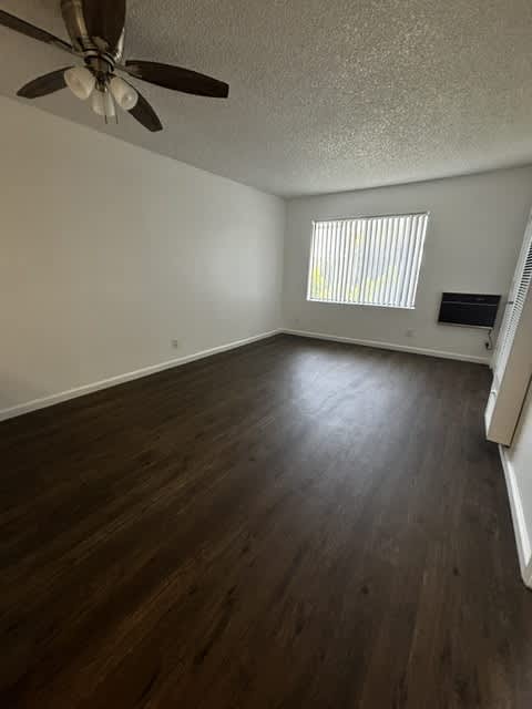 16200 Vermont Ave. – photo 1
