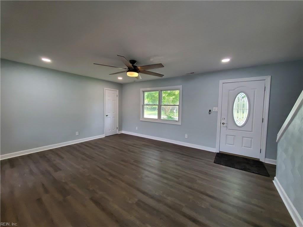 1537 Selden Street – photo 3