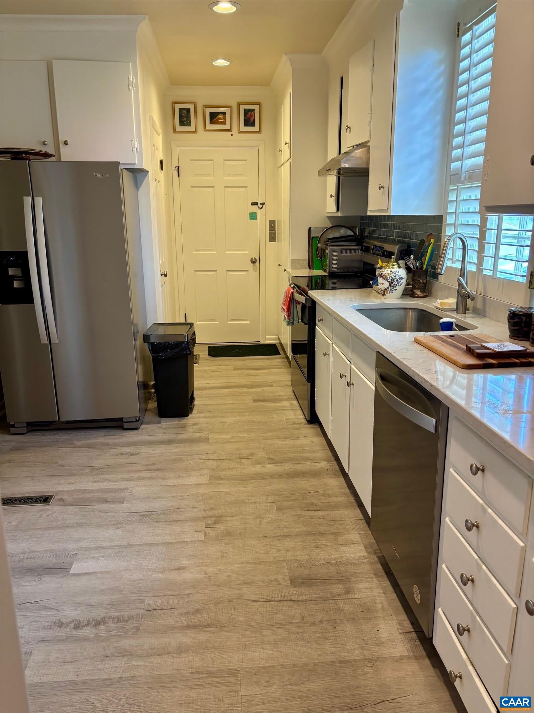 2 Ednam Village St – photo 4