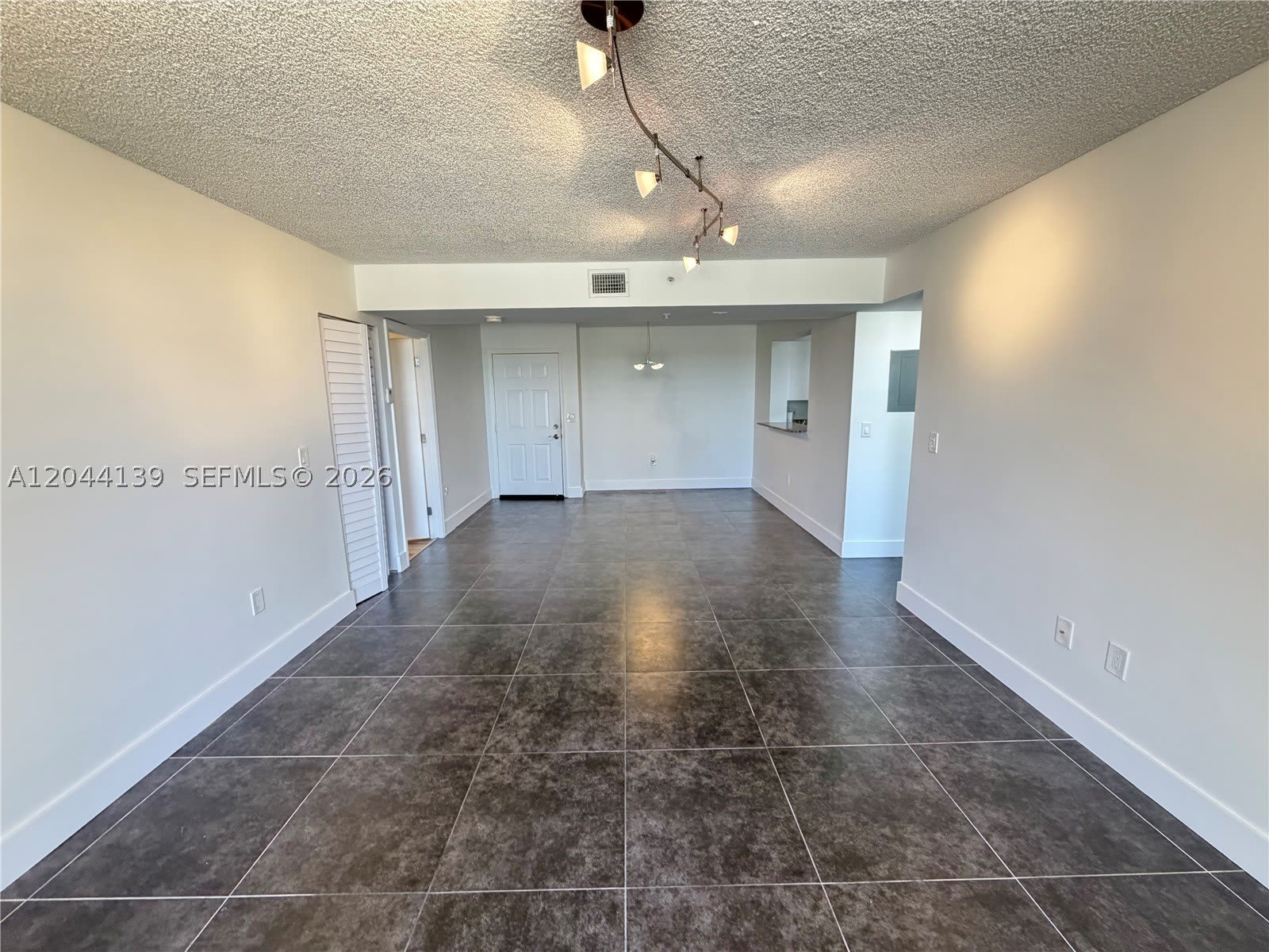 2711 Ocean Club Blvd – photo 5