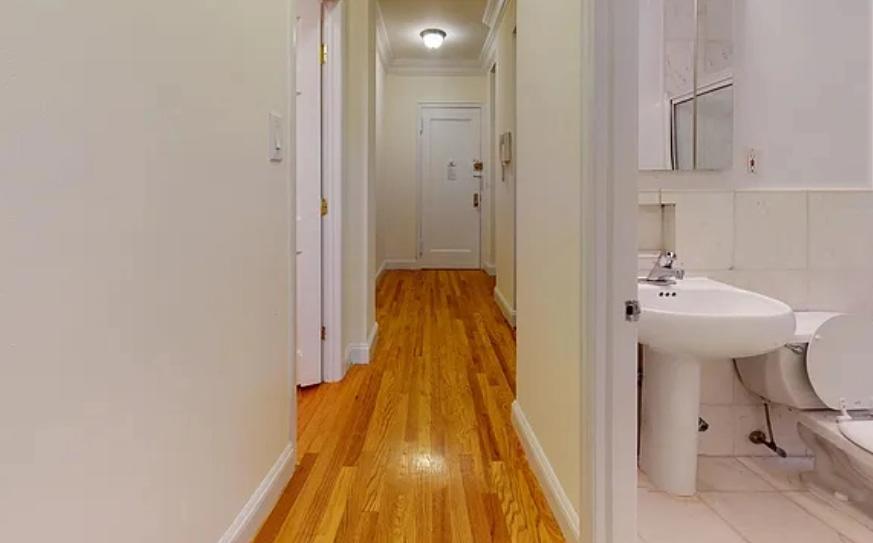 442 E 78th St – photo 1