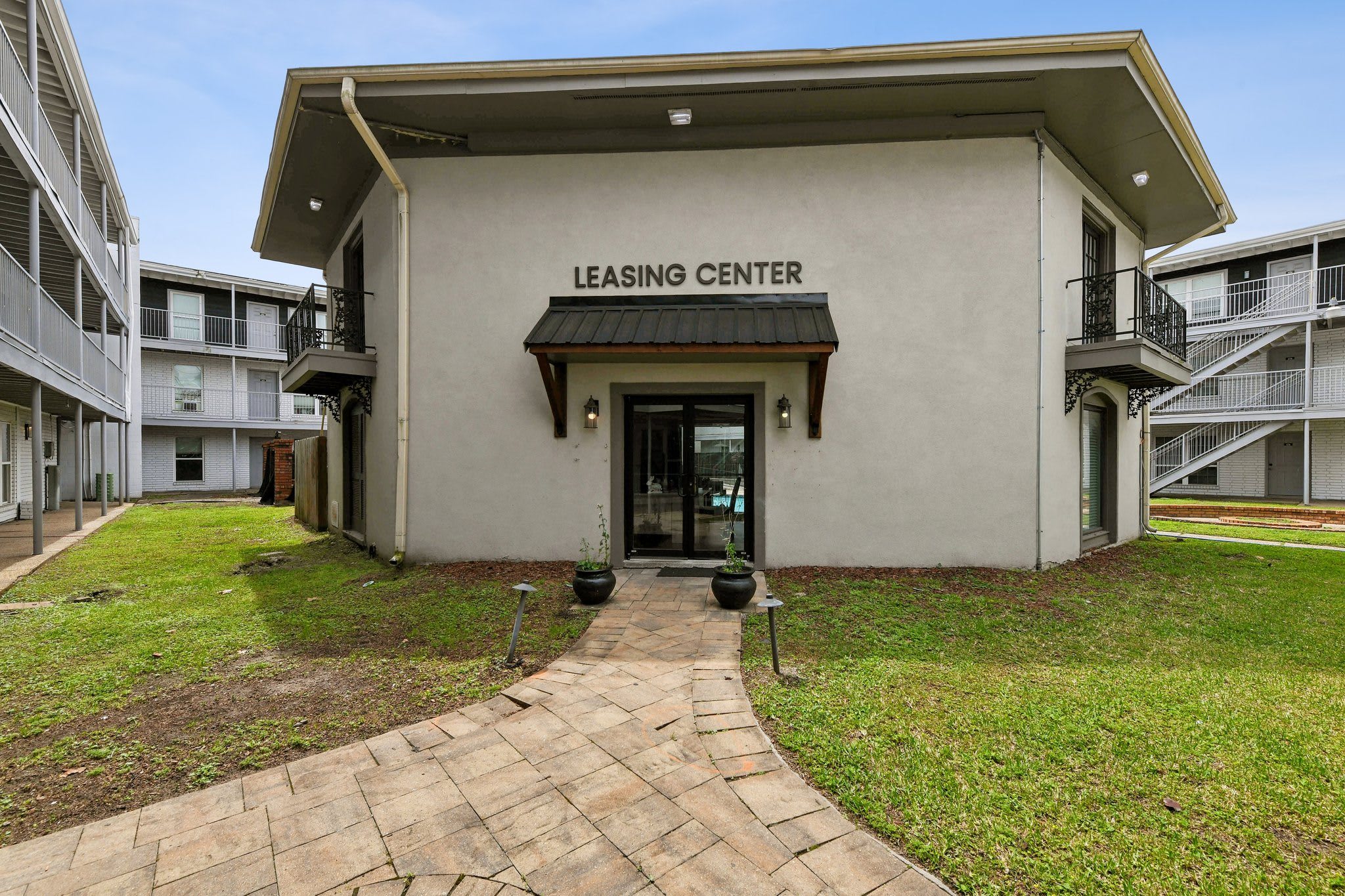 The Leonne Apartments – photo 1