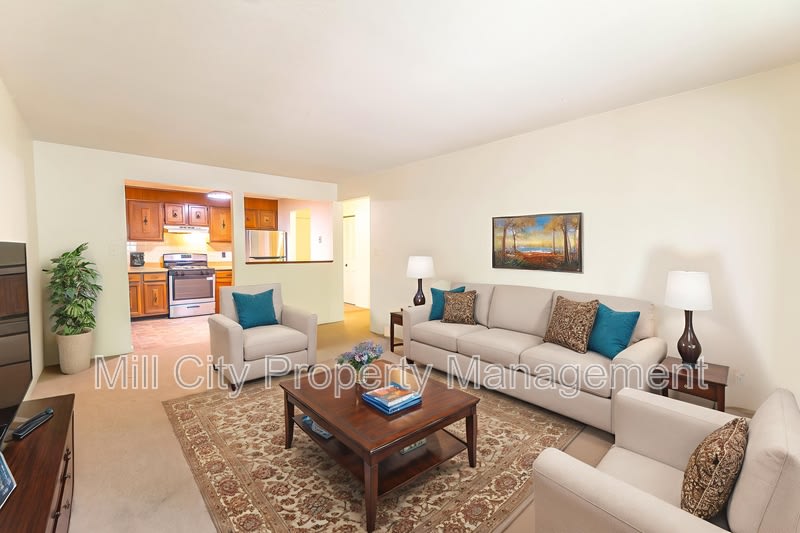 19 Country Club Dr – photo 2