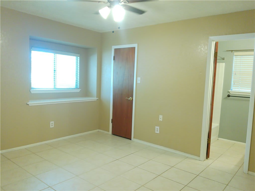 2118 Meadowgrove Drive – photo 3