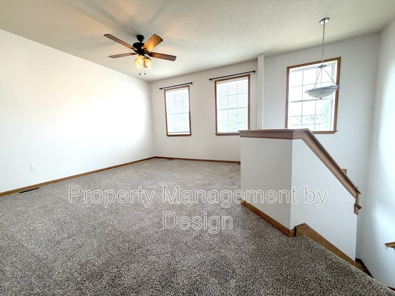 1005 Northeast Kamies Lane – photo 2