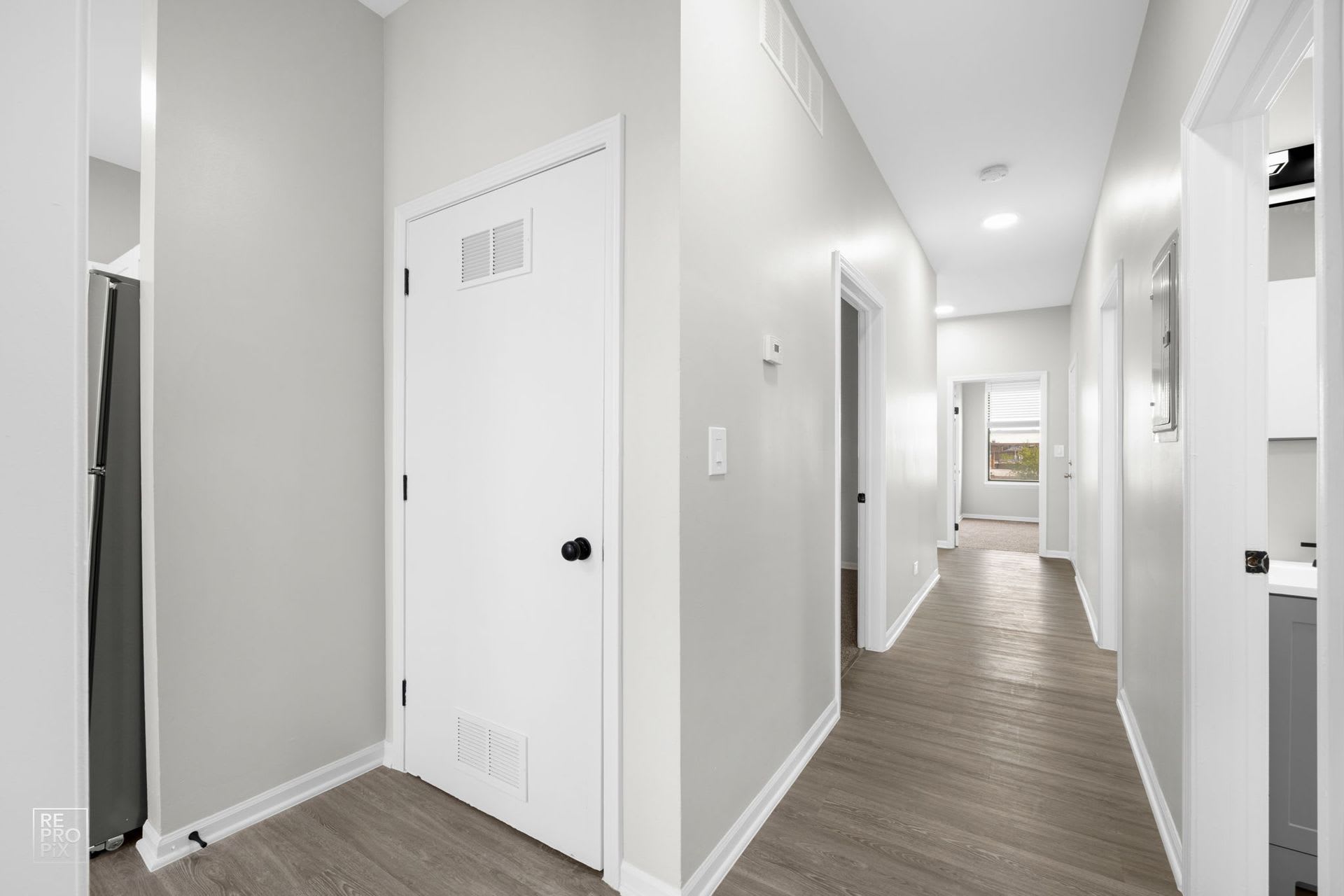 8954 S Commercial Ave – photo 3