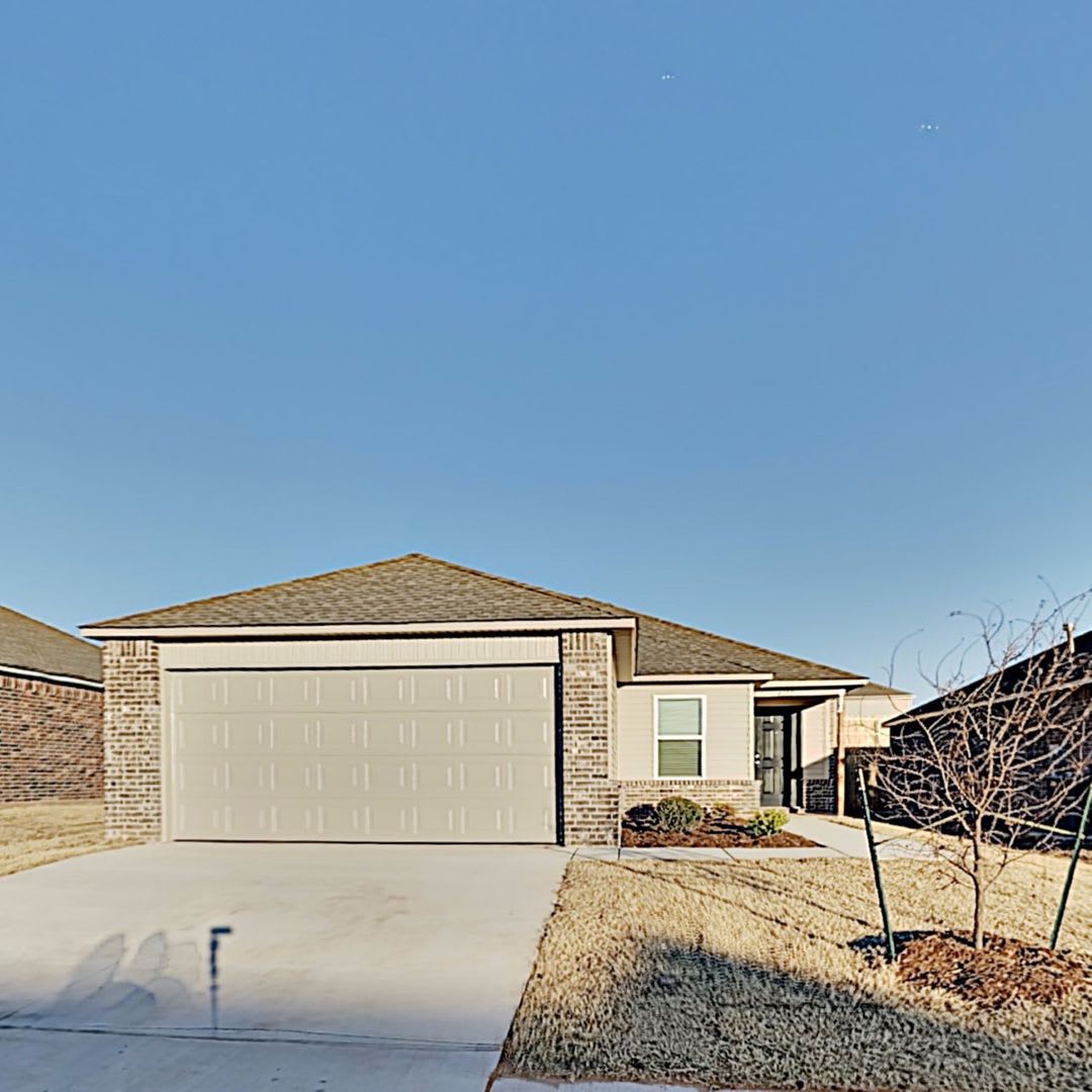 Beautiful 3 Bedroom 2 Bath Home In Mustang Schools – photo 2