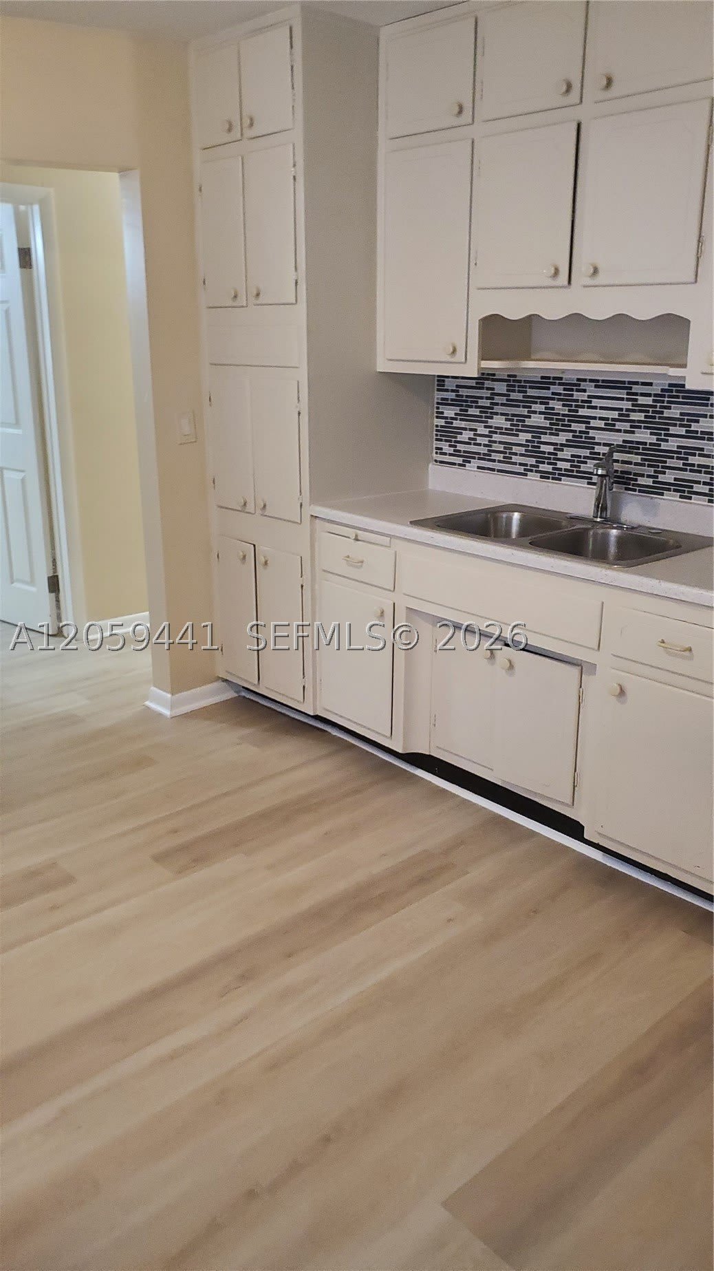 619 N D St – photo 3