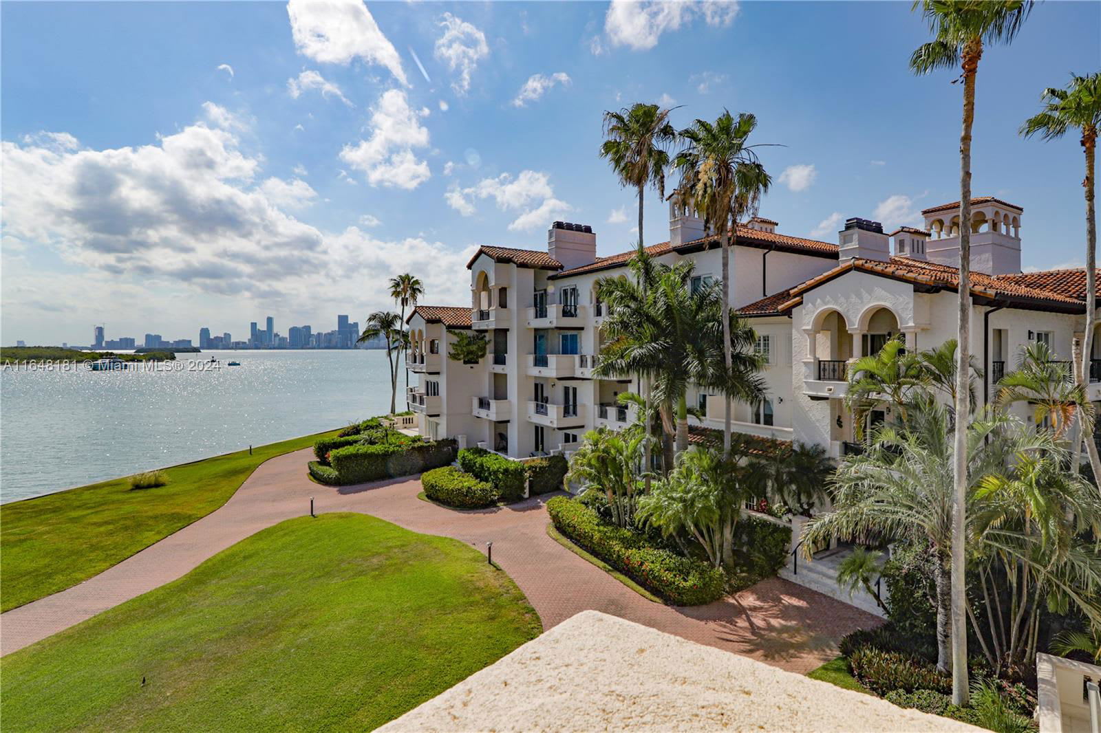 2235 Fisher Island Drive – photo 4