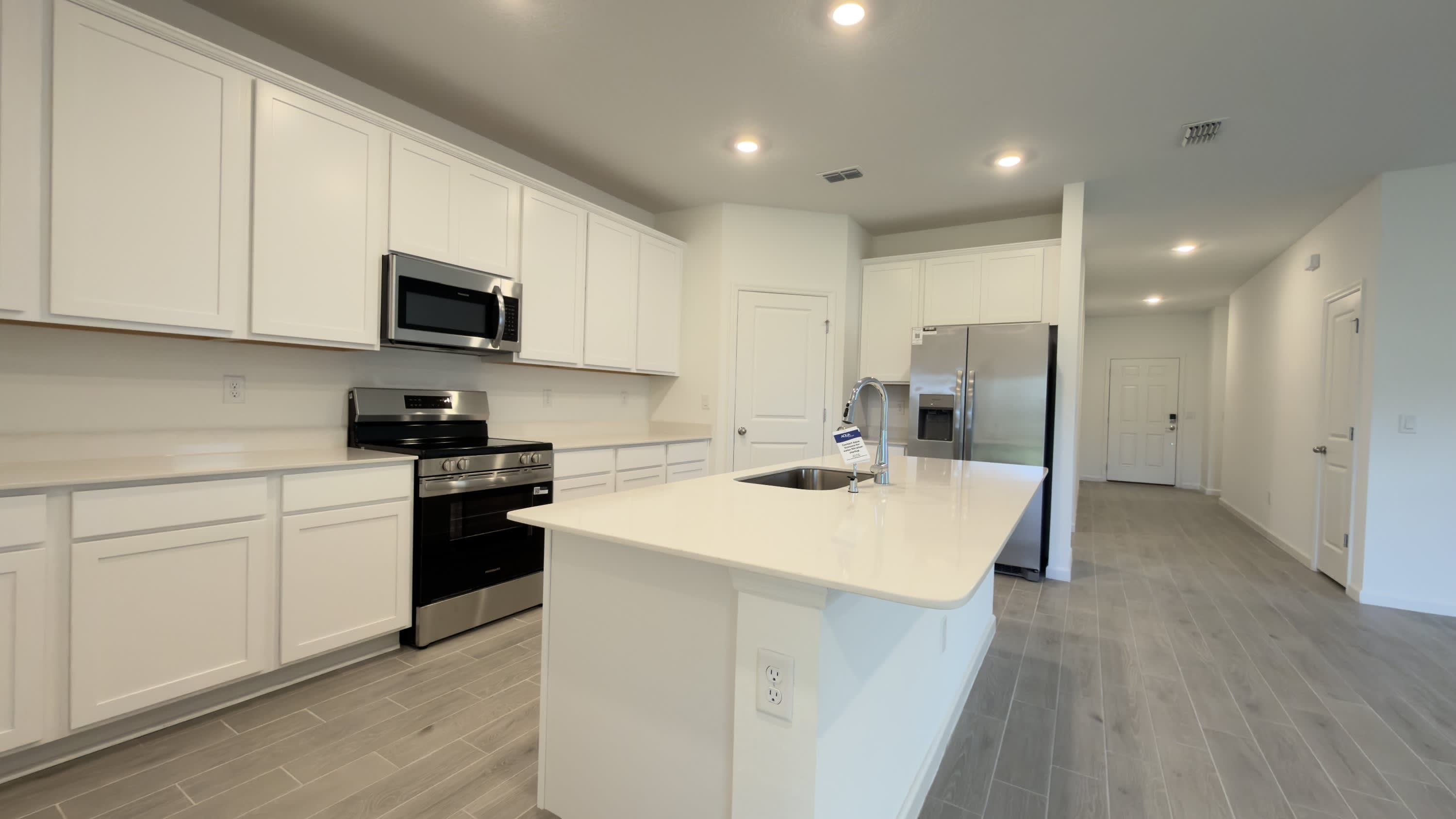9230 Country House Drive – photo 5