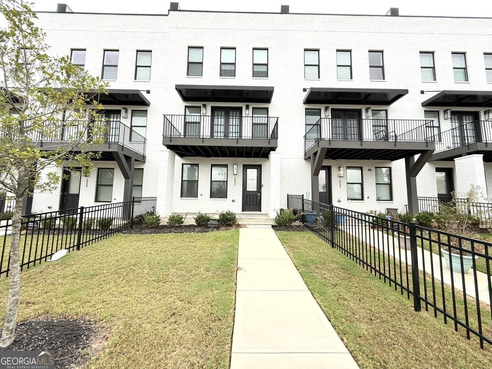 1031 Robert Smalls Way – photo 2