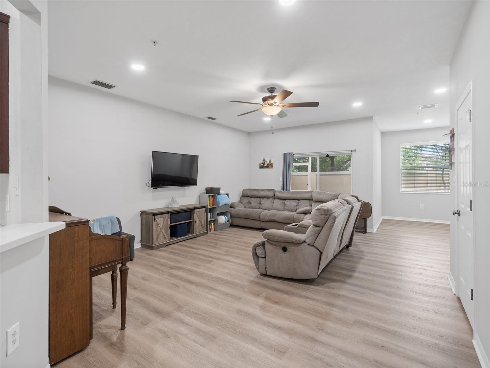 3831 PARKRIDGE Circle – photo 4