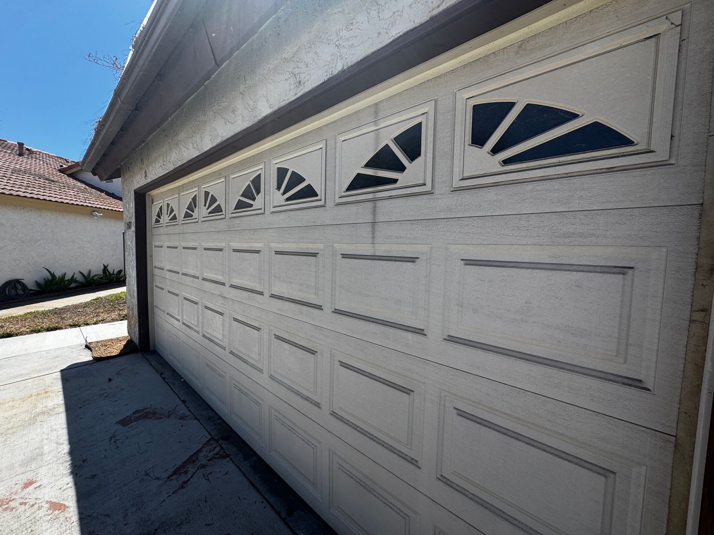 Beautiful 3 Bedroom 1 Story Town Home – photo 2