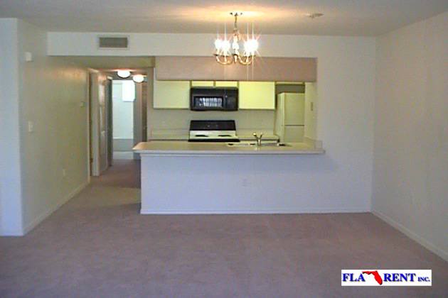 * COMING SOON! * 3 BEDROOM / 2 BATH CONDO (NEAR DISNEY!) – photo 4