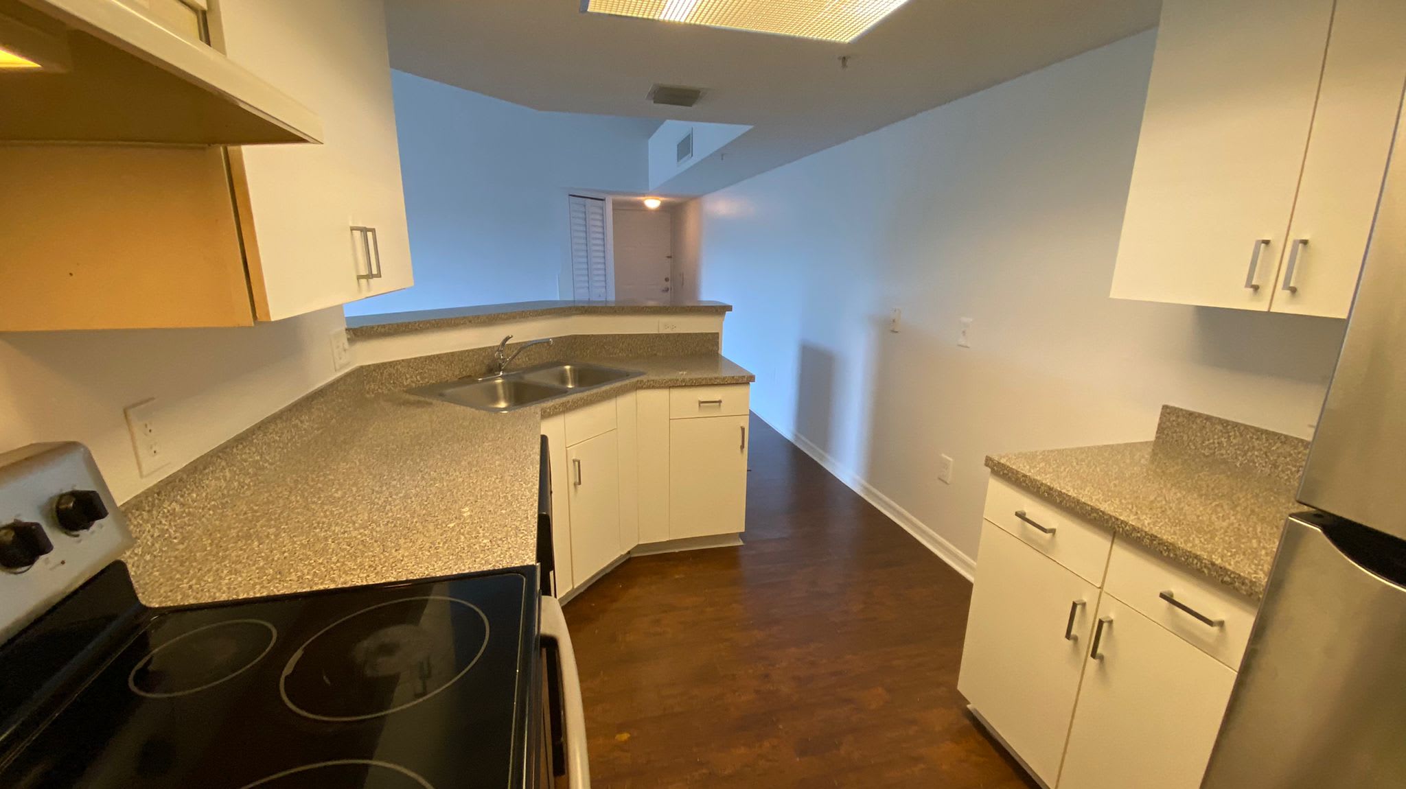 5025 Wiles Rd #303 – photo 2