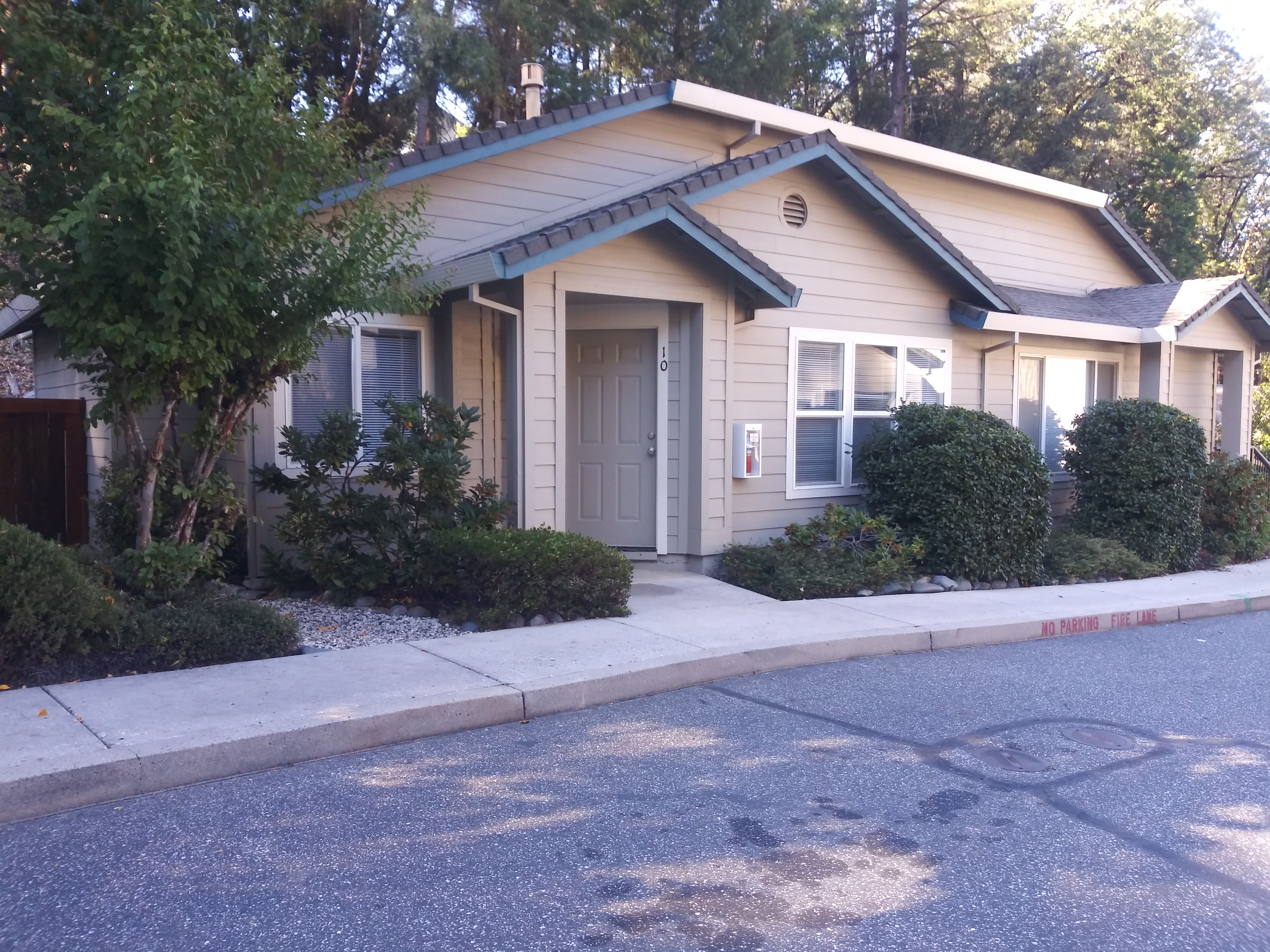 Cedar's Apartments – photo 3
