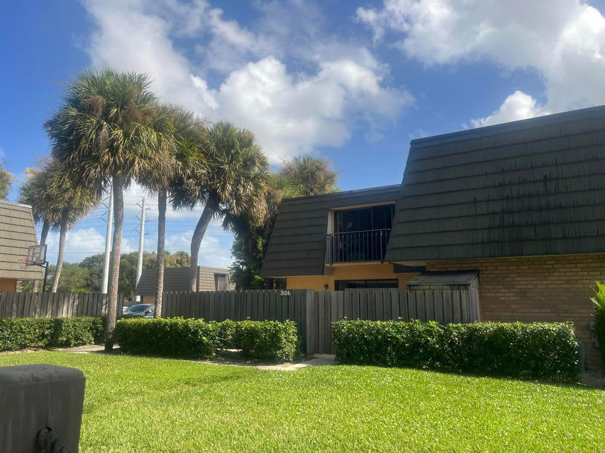 3124 31St Way – photo 1