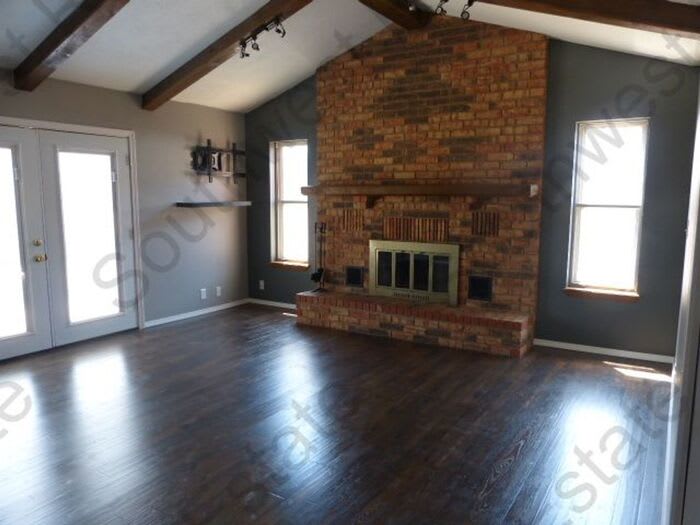 521 Merrill Drive – photo 5
