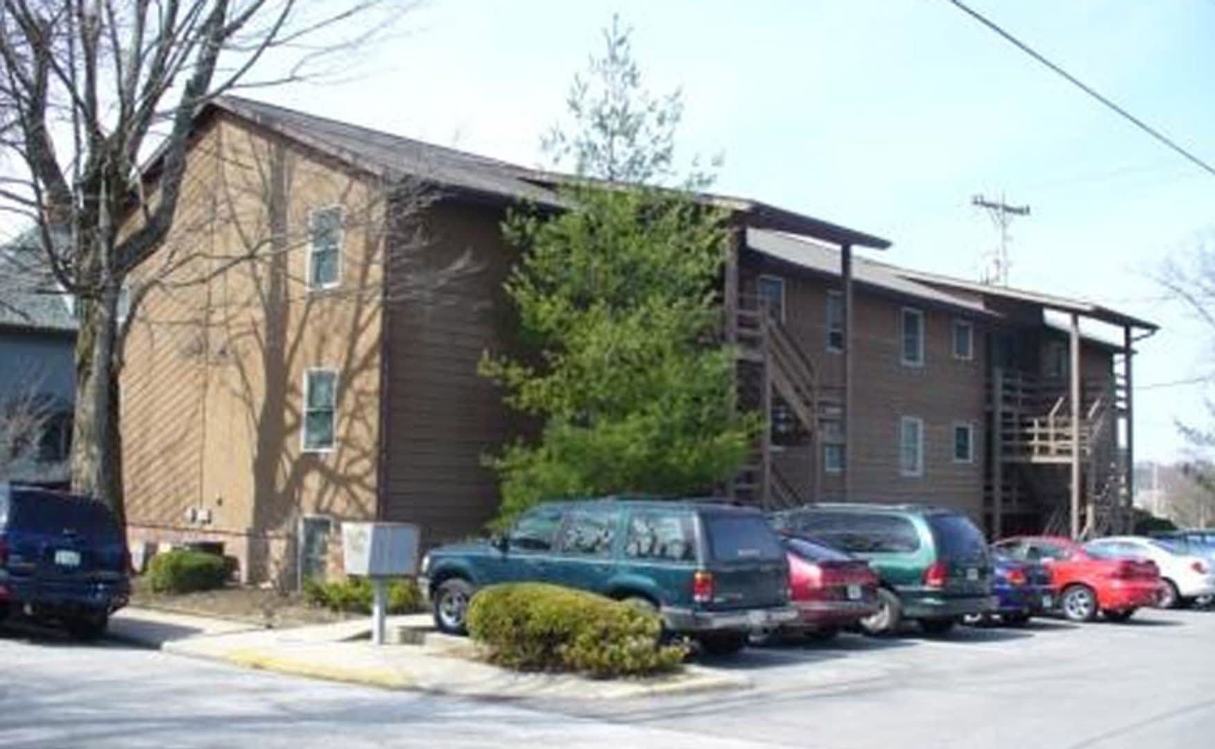 525 Henderson Crossing Half Off Admin Fees 350 Gift Card – photo 1