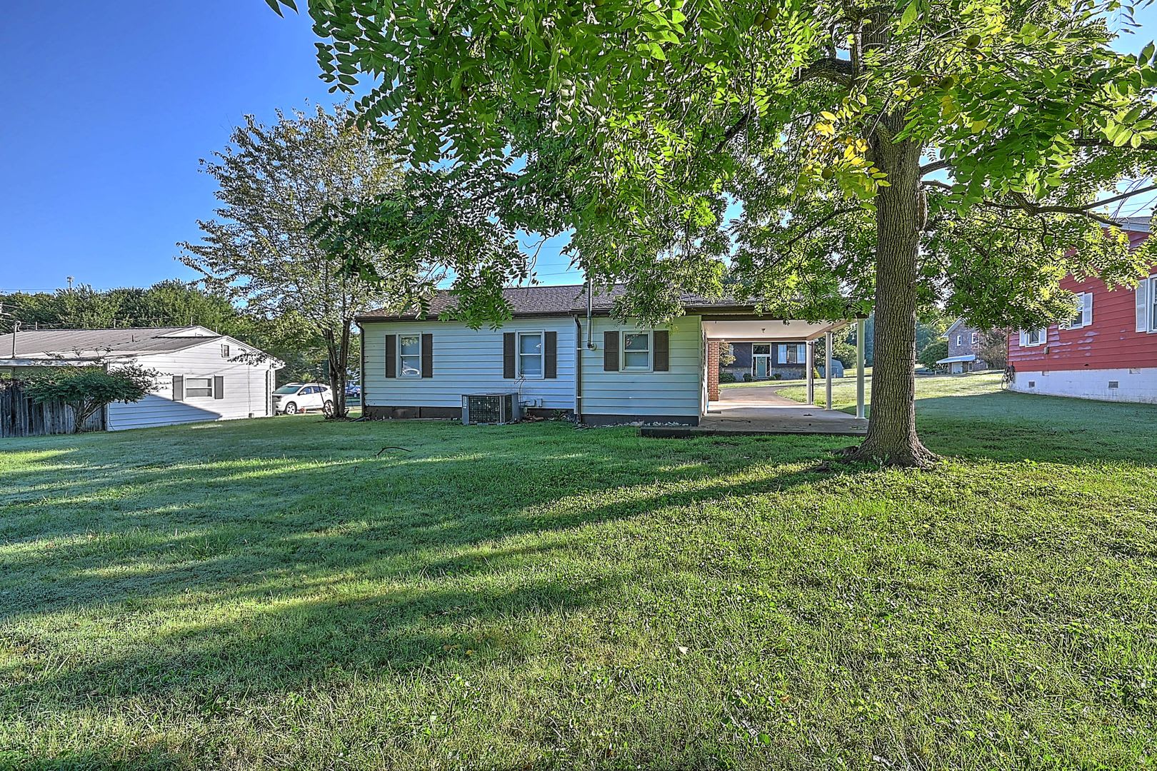 3 Bedroom / 1 Bath Home – photo 3