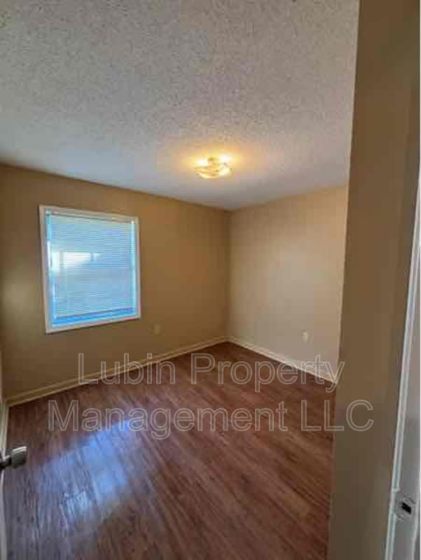 3258 Keystone Ave – photo 3