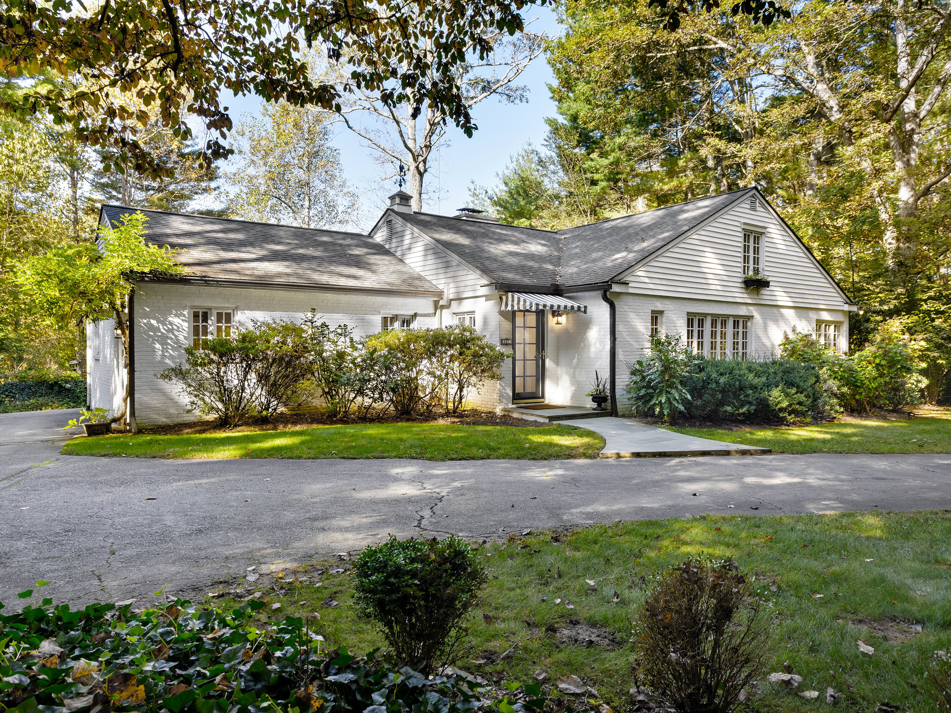 321 Vanderbilt Rd – photo 2