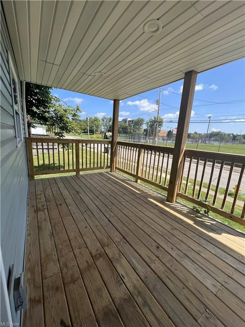 454 Kling Street – photo 2