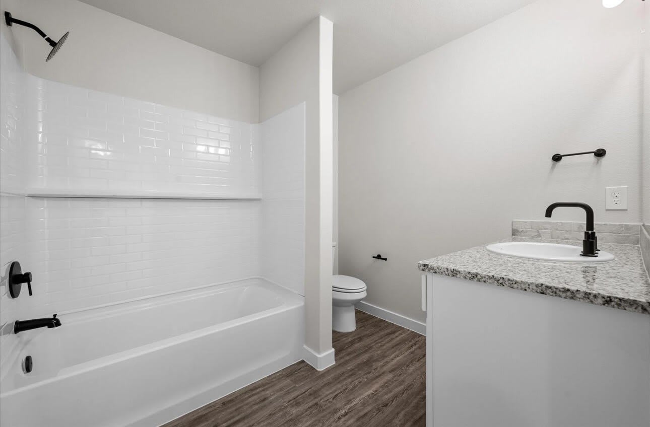 5552 Auburn Street – photo 5