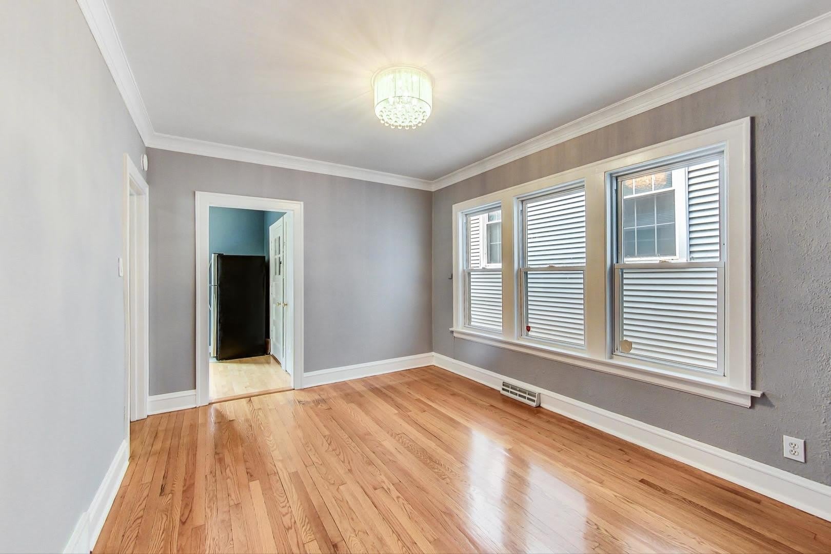 1521 W Nelson Street – photo 4