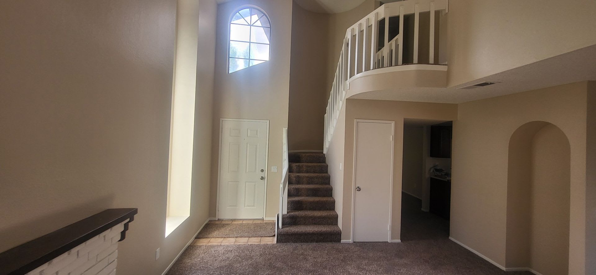 Nice 3 Br 2 5 Ba New Paint Carpet – photo 2