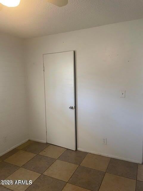 2633 W Belmont Avenue – photo 5