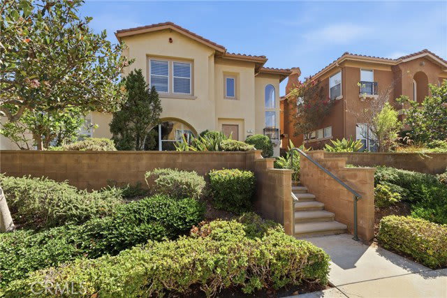 12 Atwater – photo 2