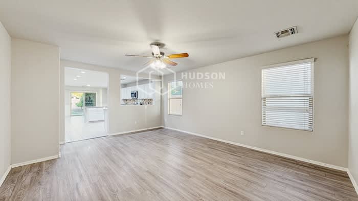 37978 North Beverly Avenue – photo 5