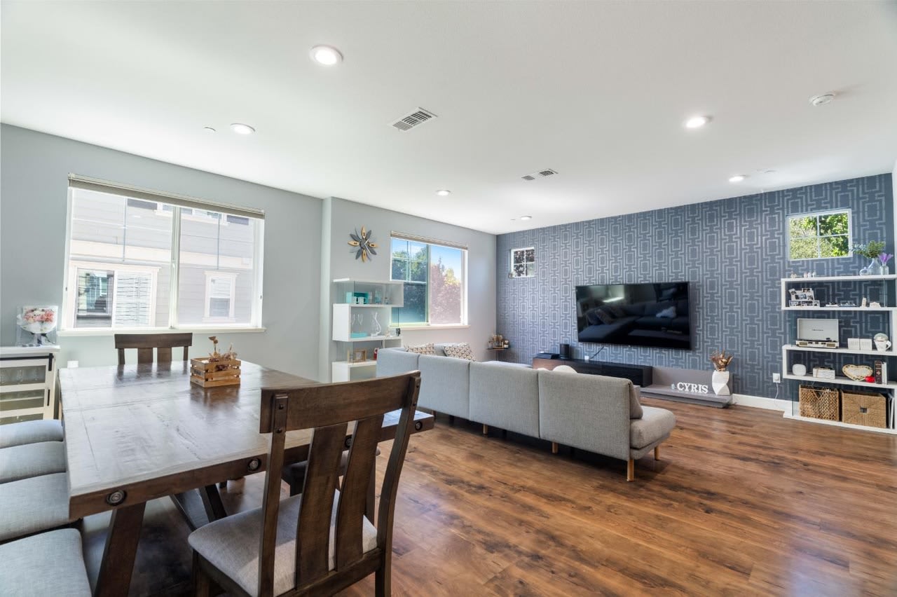 7071 North Mariposa Court – photo 3