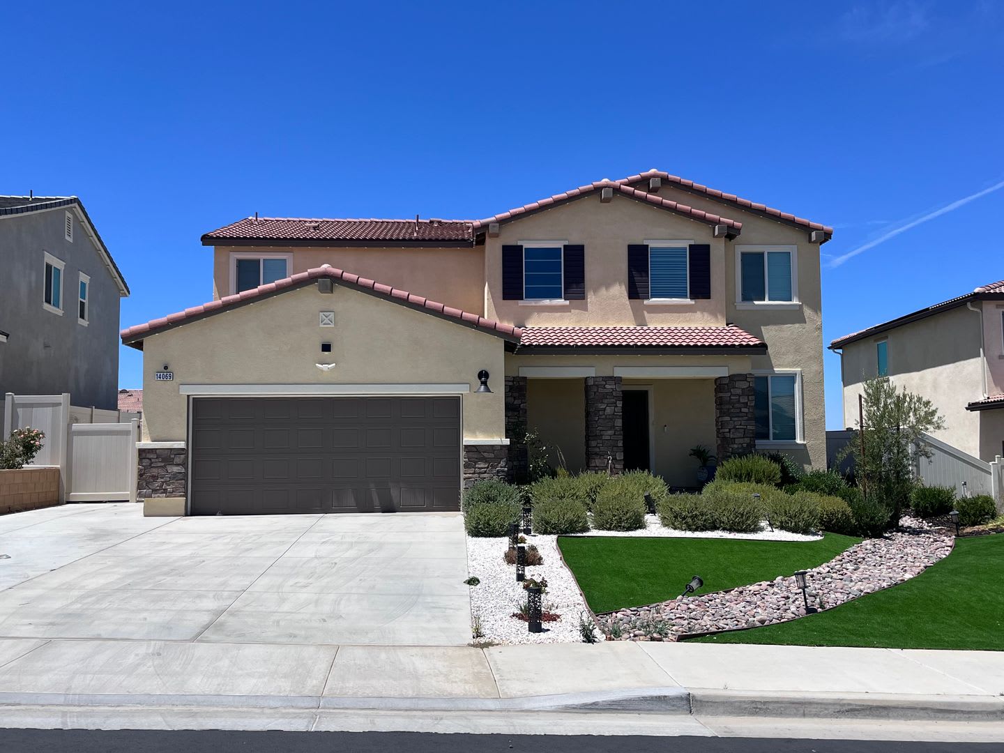 Stunning 4 Bedroom 3 Bath Home – photo 3