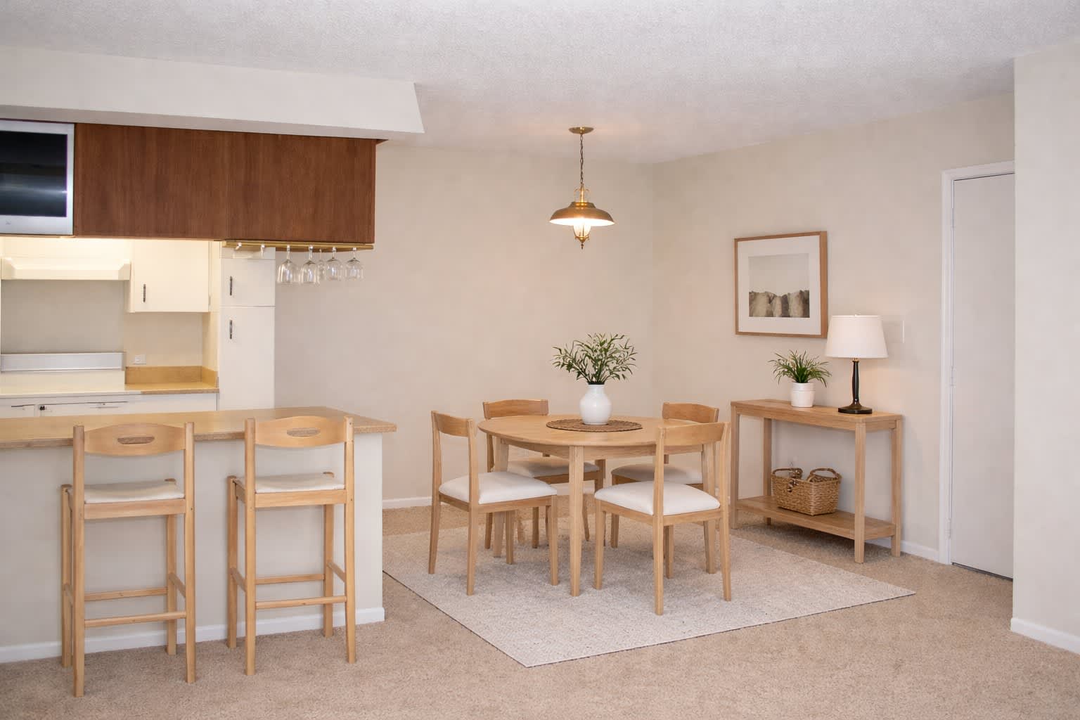 910 Duncan Ln Apt 52 – photo 2