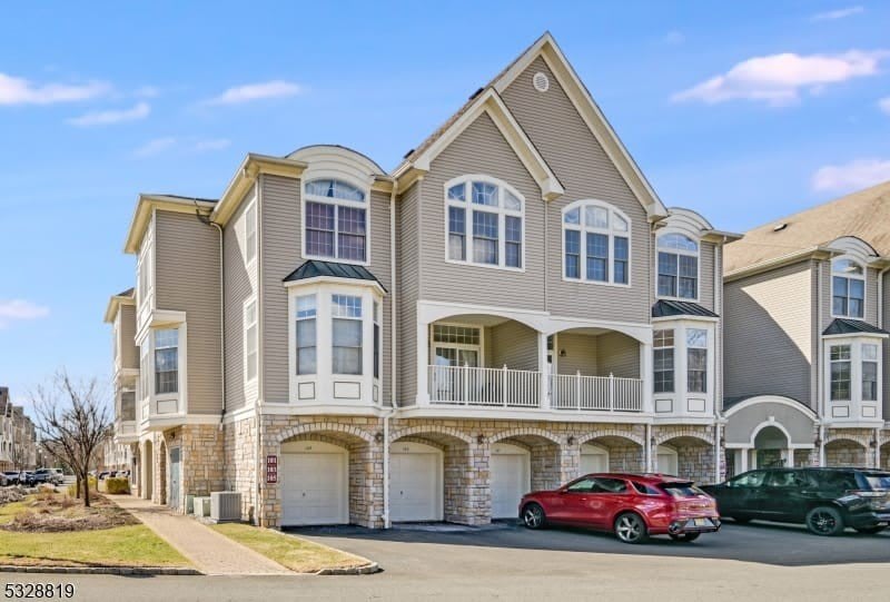 103 Crown Ct – photo 3