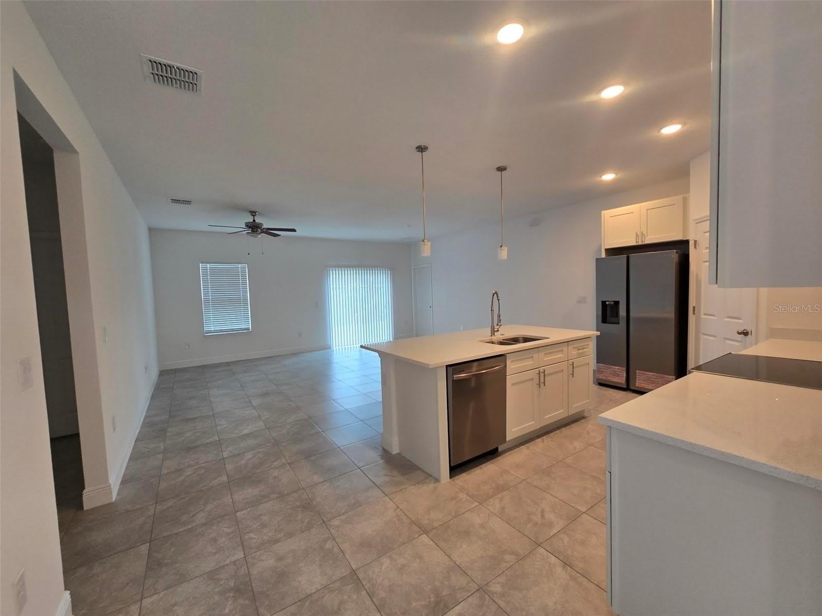 208 Locust Pass – photo 4