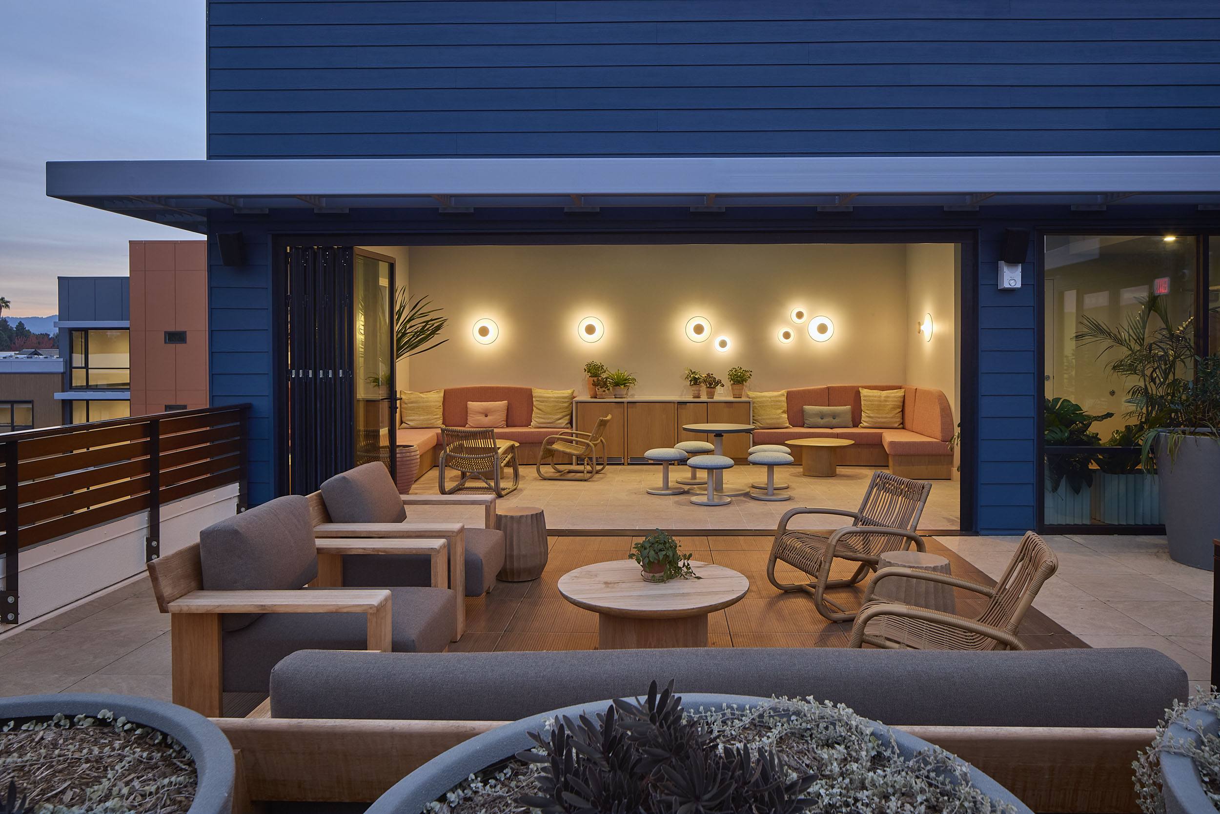 Sevens Luxury Apartment – photo 4