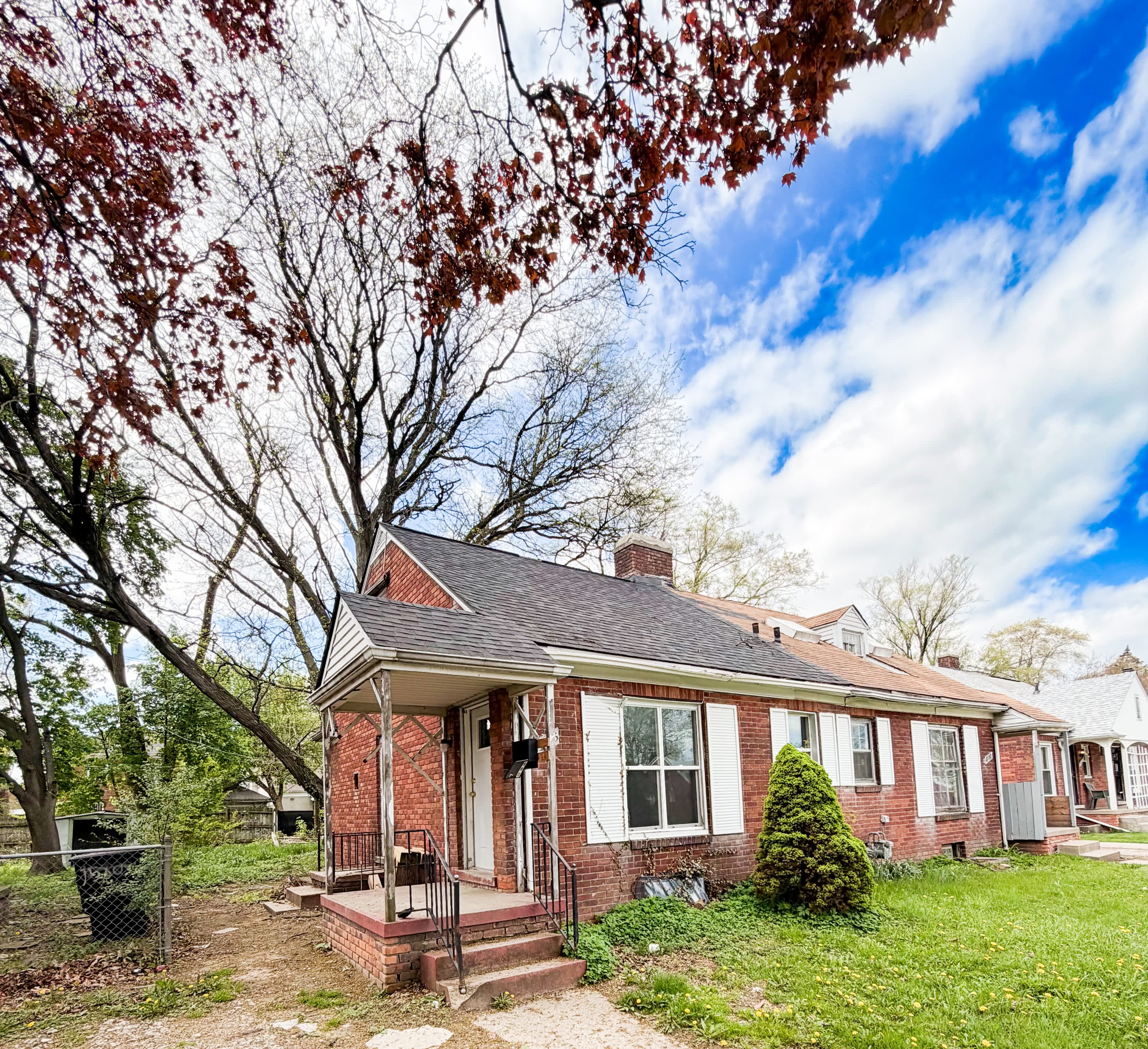 15815 Evergreen Road – photo 2