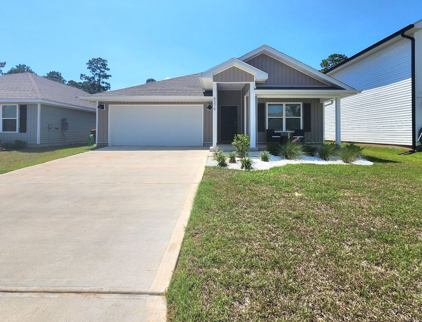 Almost Brand New 4 Bedroom, 2 Bath located in the heart of Pace! – photo 2