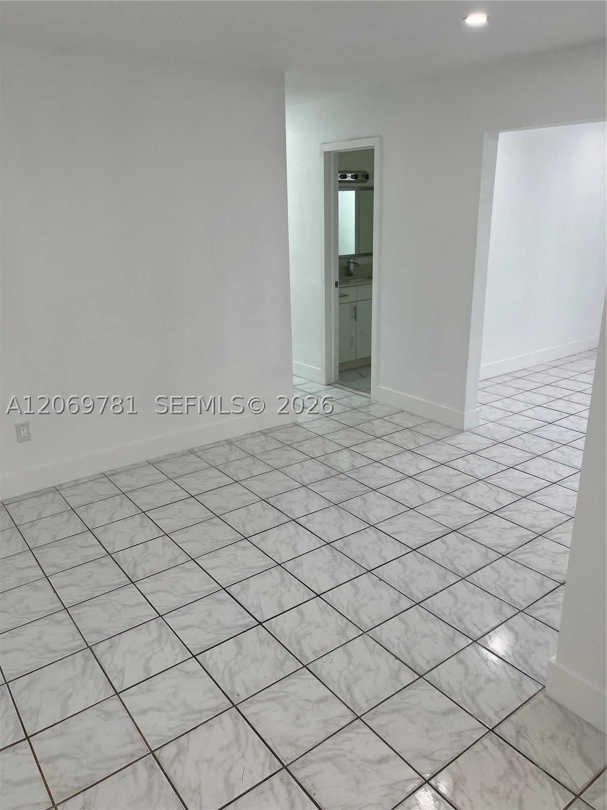 13735 Nw 23Rd Ave – photo 2