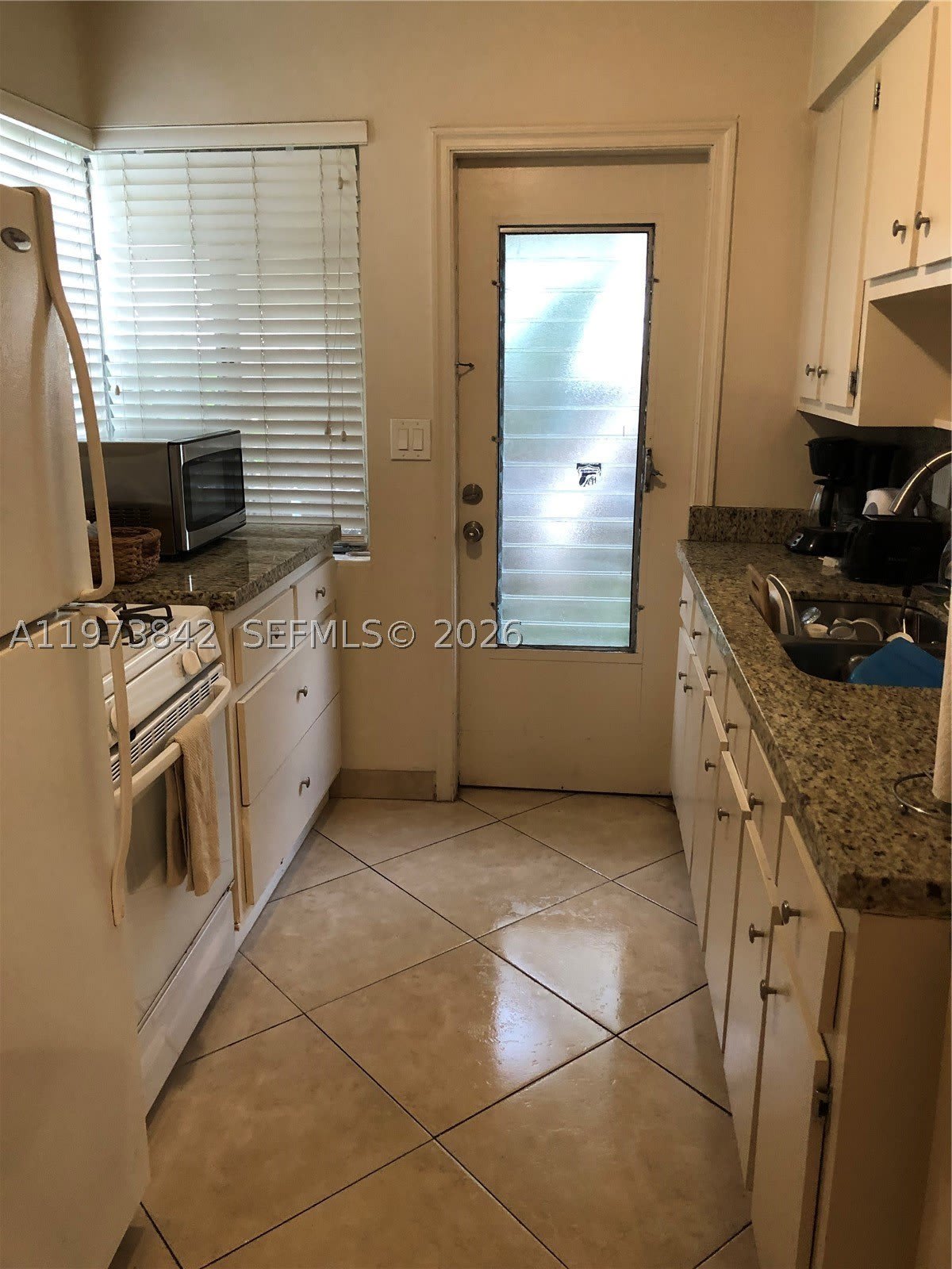 1637 Fletcher St – photo 2