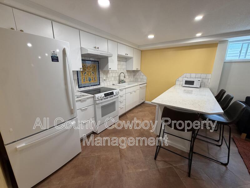 1314 Canby St – photo 2