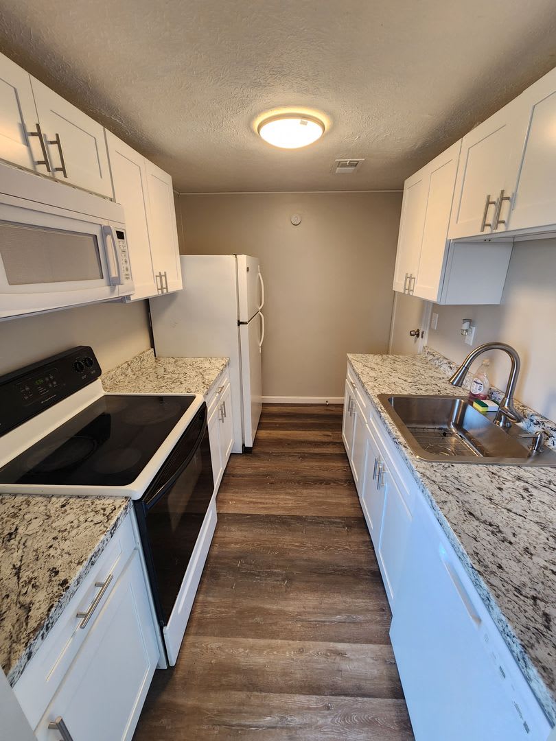3 Bedroom, 1 Bath End of Group Townhome in Elkton, MD! – photo 4