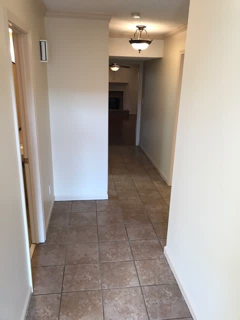 Townhouse Behind Oxford Lake! 277 Ivy Place – photo 2