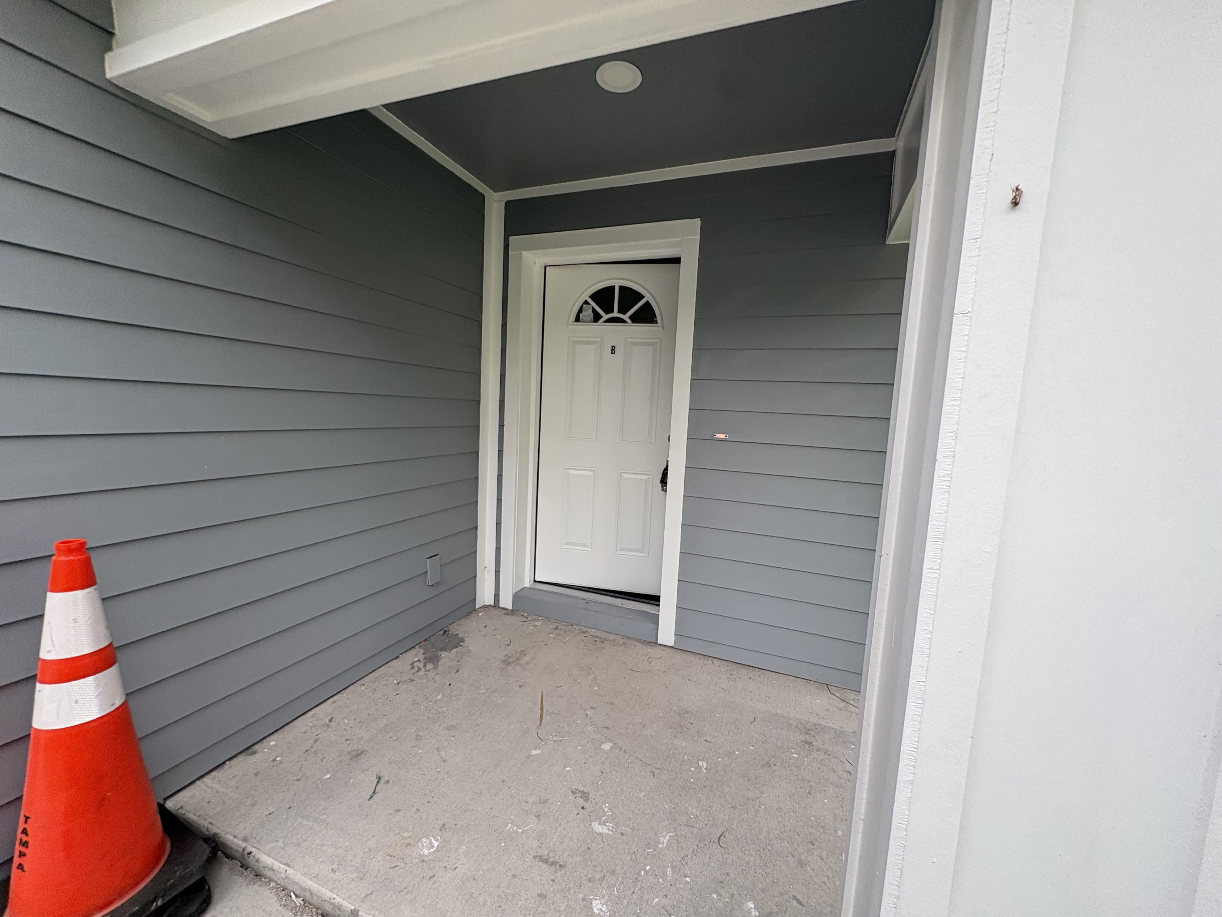 1702 West Granfield Avenue – photo 2